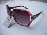 Óculos de Sol DG Quadrado 002-Vermelho Escuro